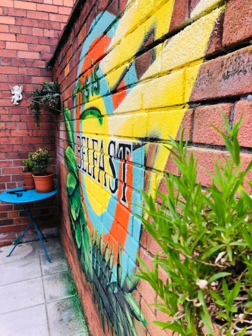 Cosy Two Bed Terraced House 7Min Drive From City เบลฟาสต์ ภายนอก รูปภาพ